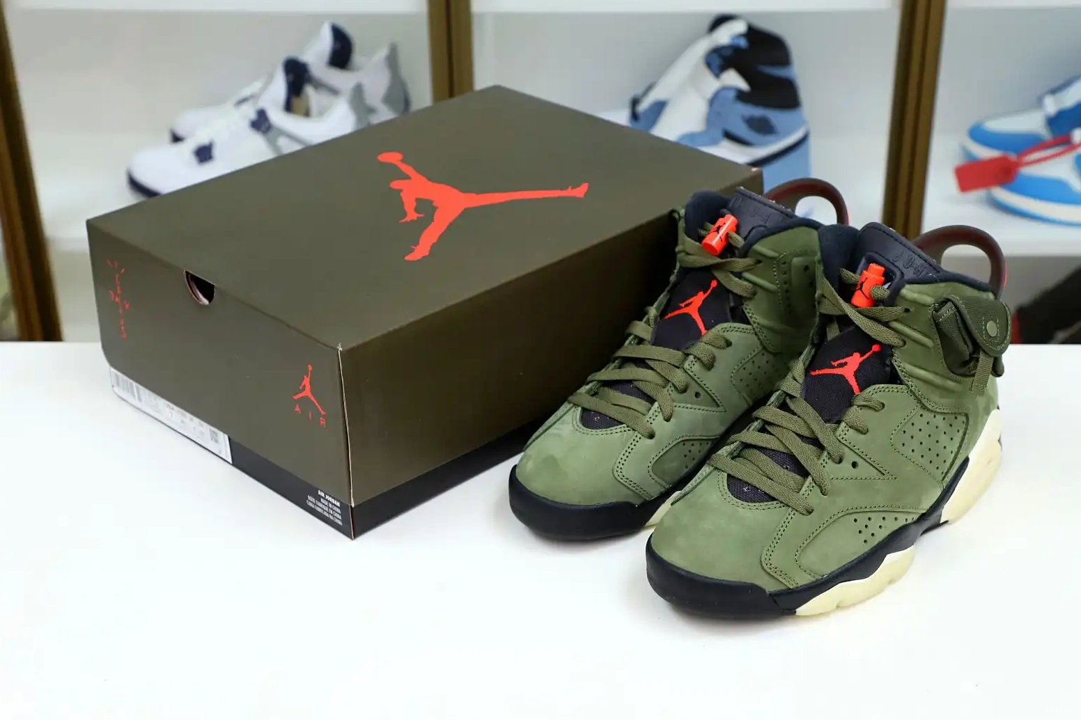 Kimikick SCOTT 'OLIVE' AIR TRAVIS RETRO JORDAN 6 X 0503
